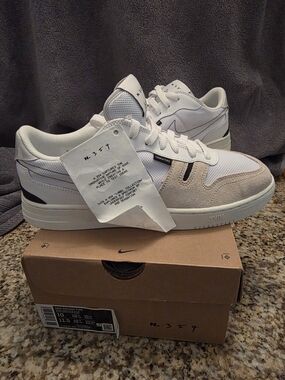 Nike Men’s White and Light Gray Athletic Sneakers